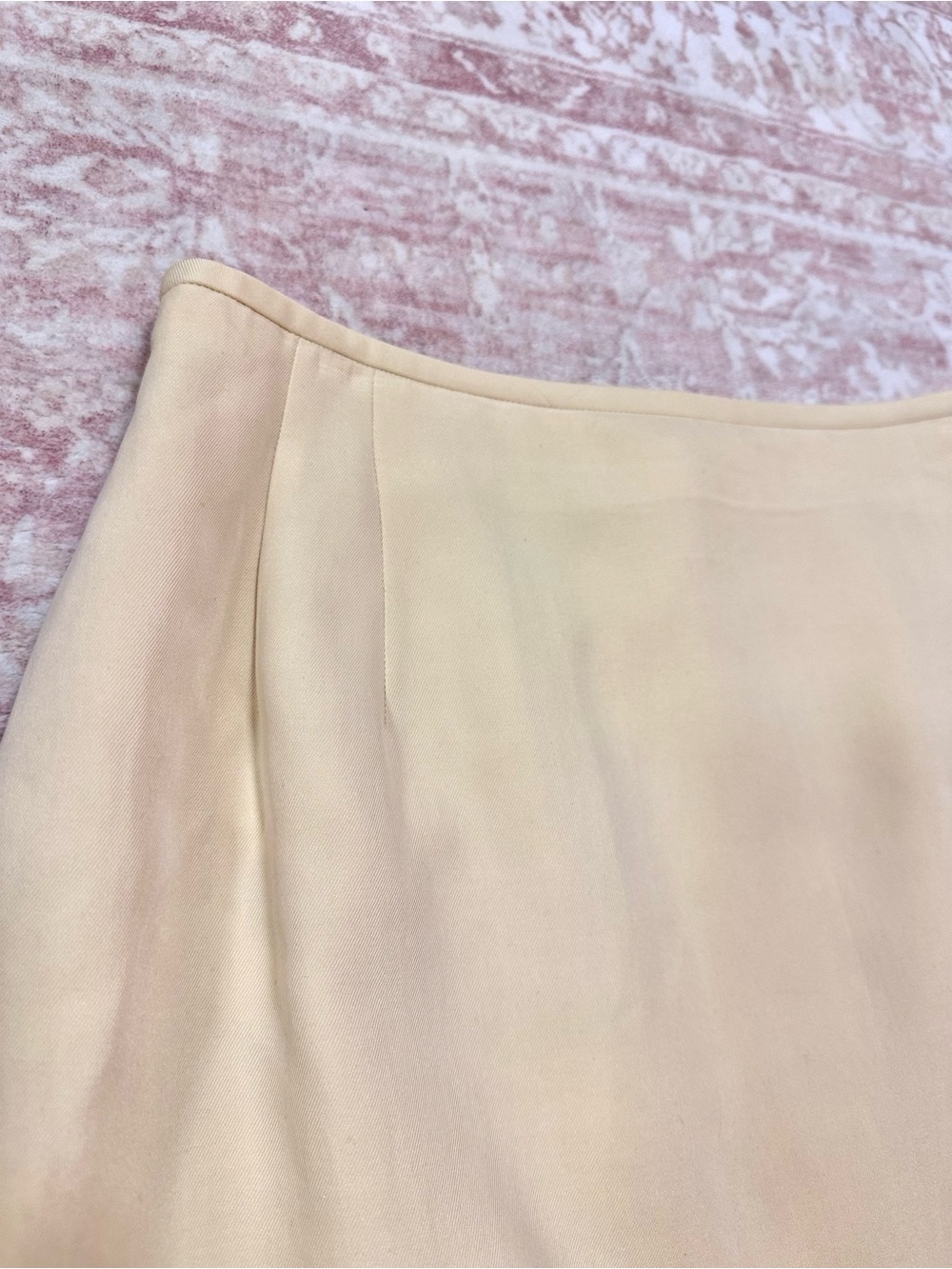 Vintage 🌼 100% Silk Butter Yellow Liz Claiborne Skirt W/ Pockets - Picture 6 of 12